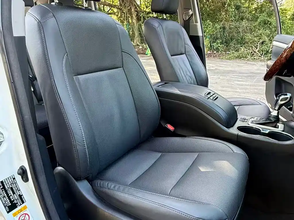 Highlander 2.0 T 4 WD Luxury 7-seat CN-VI