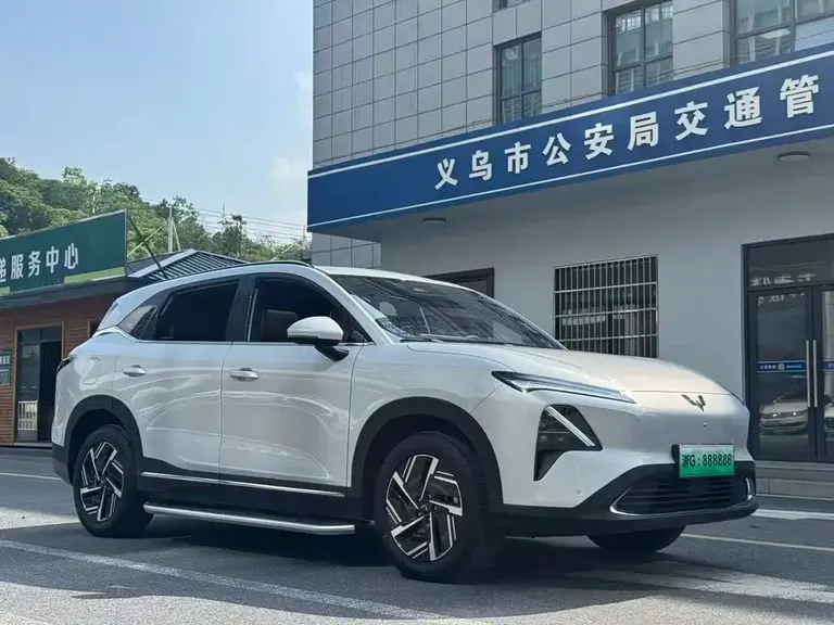 Wuling Starlight S 130 km Flagship