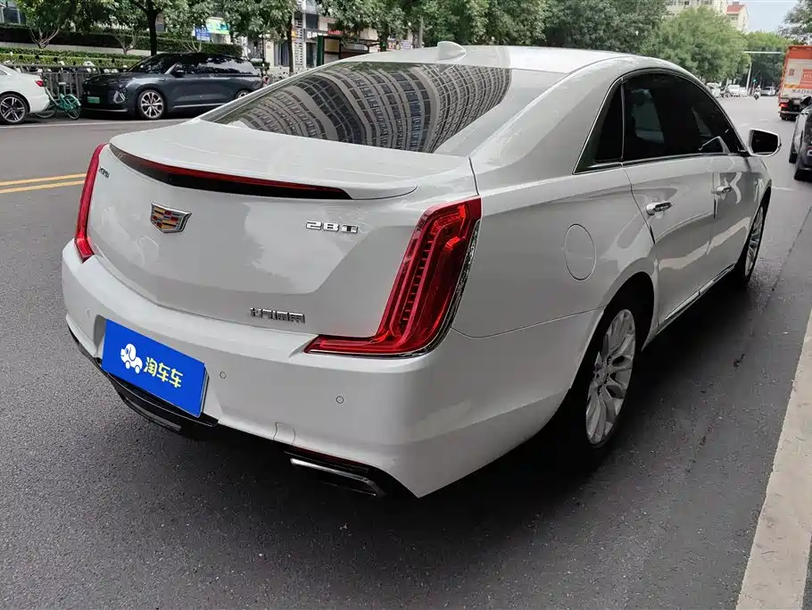 Cadillac XTS 28 T Tech