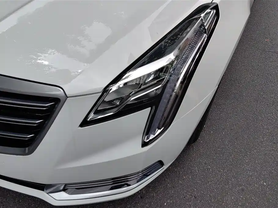 Cadillac XTS 28 T Tech