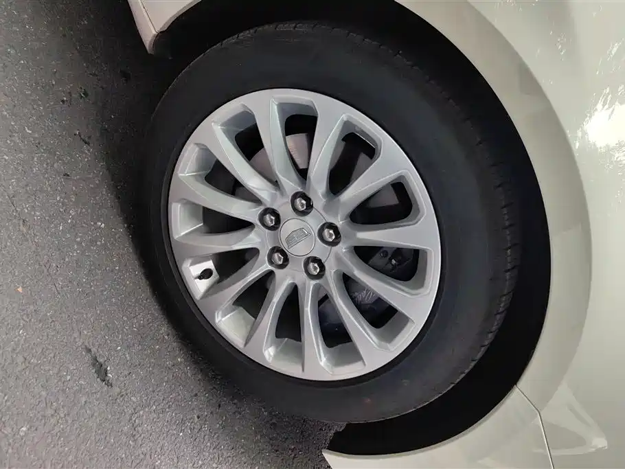 Cadillac XTS 28 T Tech