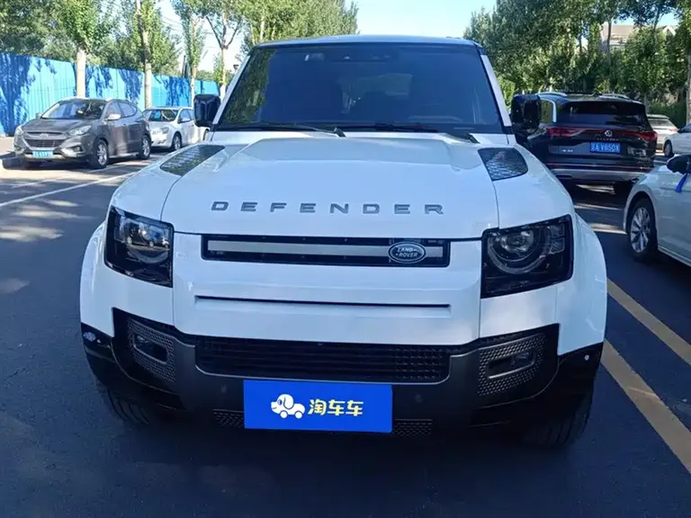 Land Rover Defender 110 3.0 T P400 X-DYNAMIC HSE