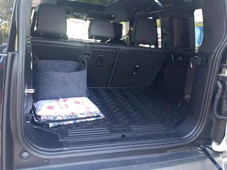 Land Rover Defender 110 3.0 T P400 X-DYNAMIC HSE
