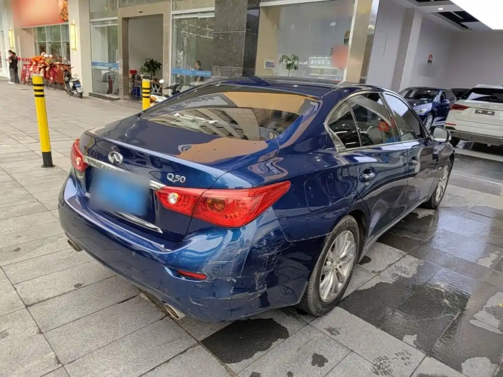 Infiniti Q50 L 2.0 T Joy