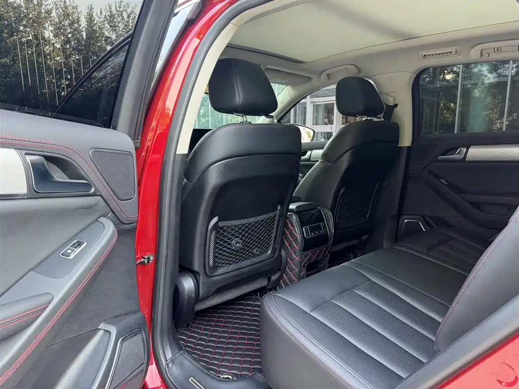Tang NEV DM 2.0 T Full-time 4 WD Connected Creative Enjoyment 7-seat CN-V