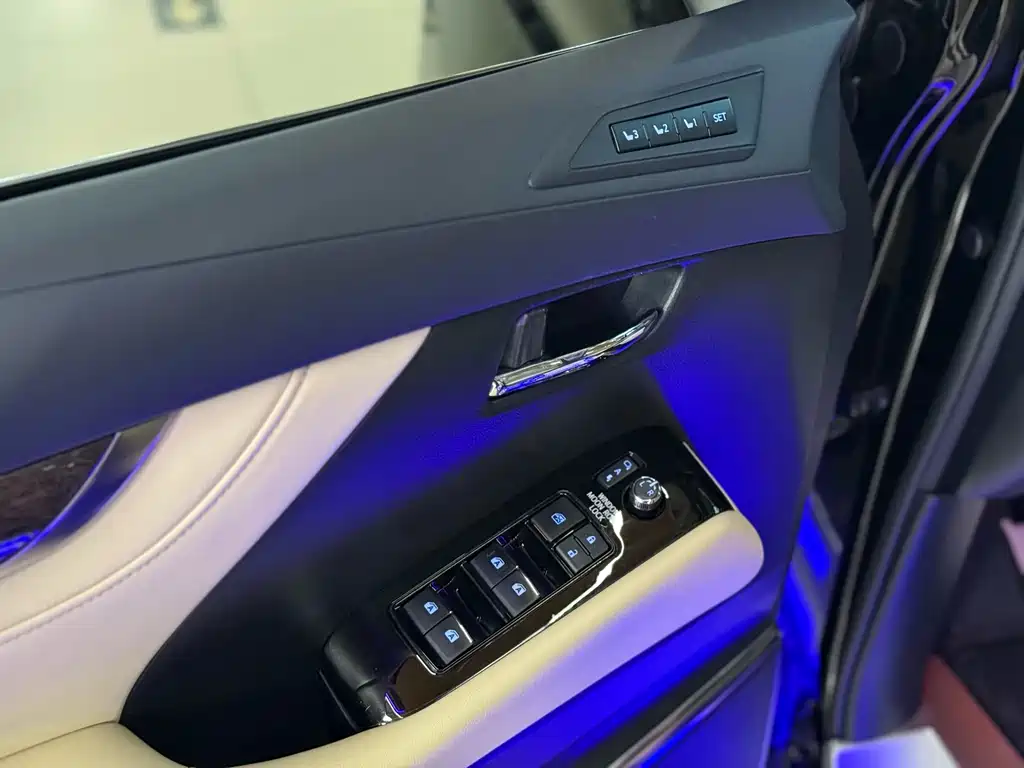 Vellfire Dual Engine 2.5 L Black Gold Limited