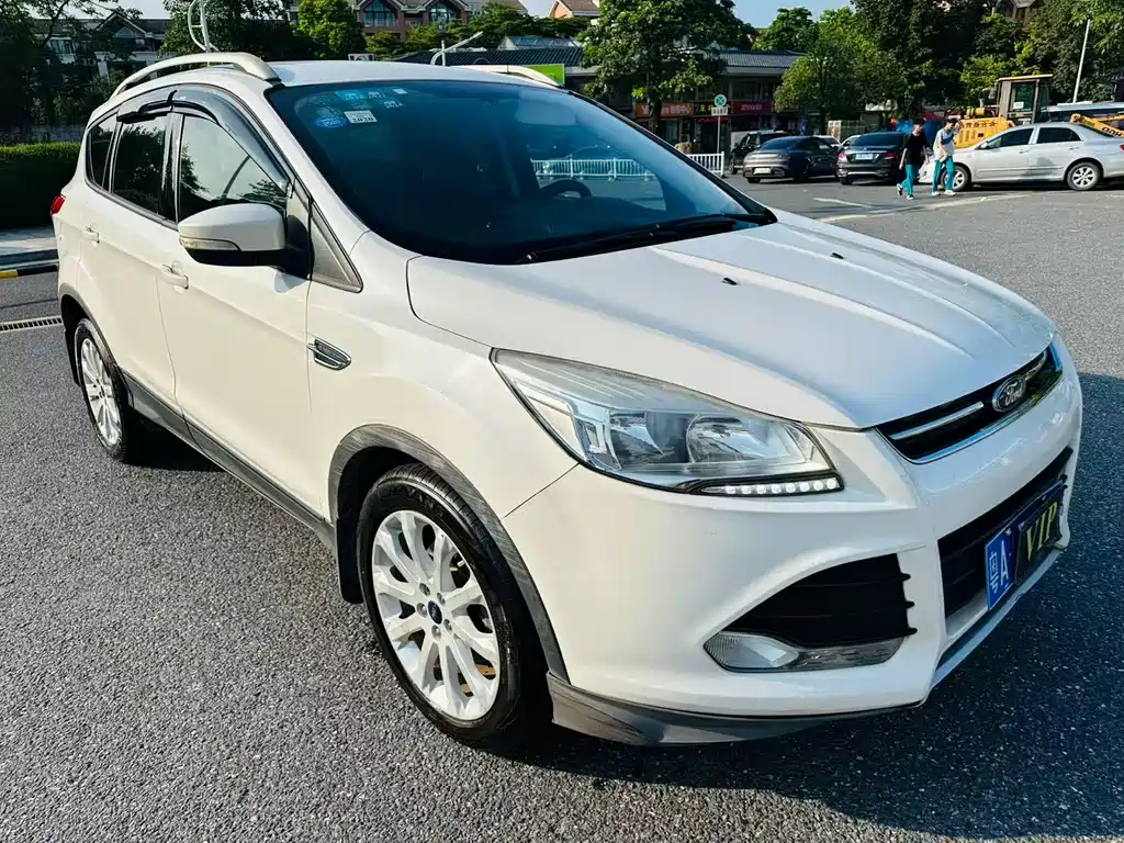 Kuga 1.5 L GTDi 2 WD Comfort