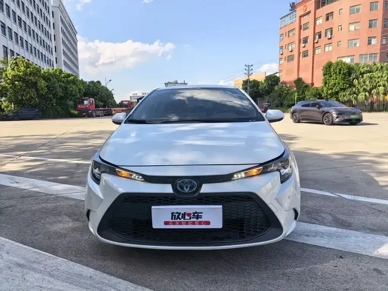Toyota Levin Dual Engine 1.8 H E-CVT Progressive