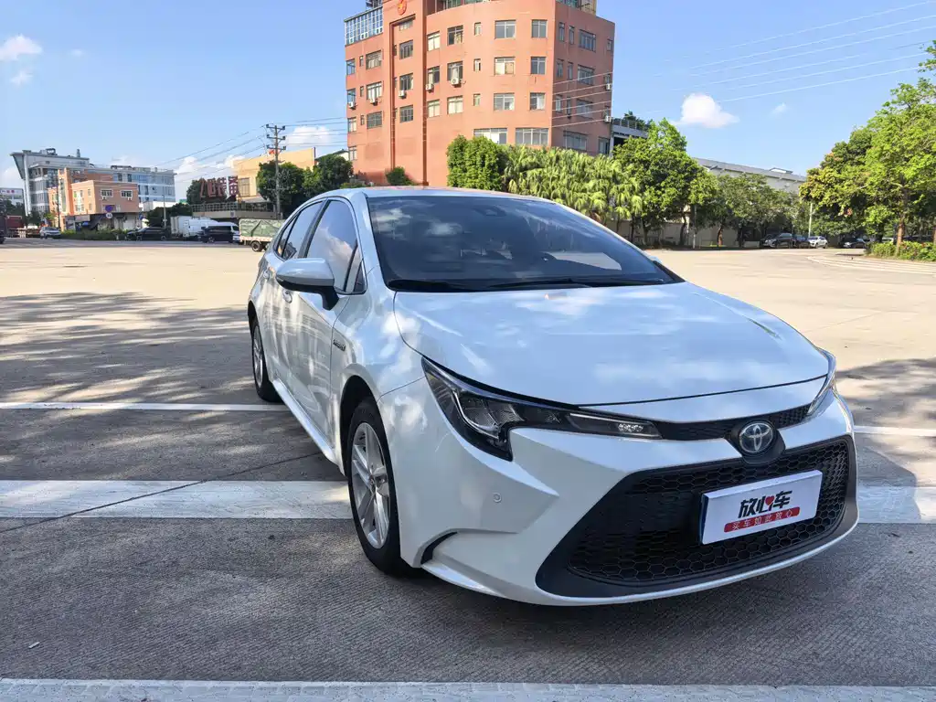 Levin Dual Engine 1.8 H E-CVT Progressive