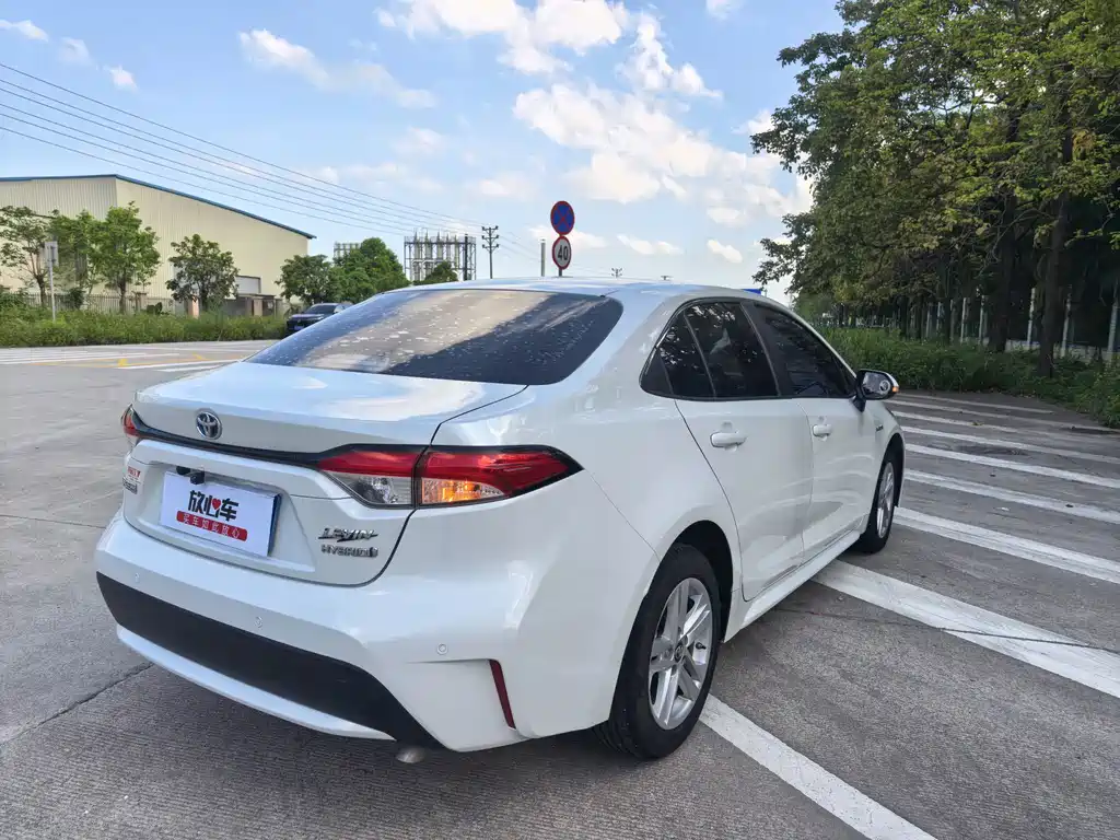 Levin Dual Engine 1.8 H E-CVT Progressive