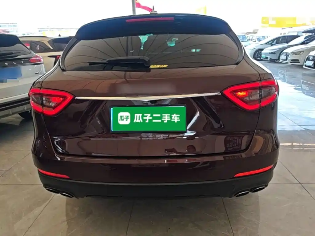 Levante 3.0 T Standard