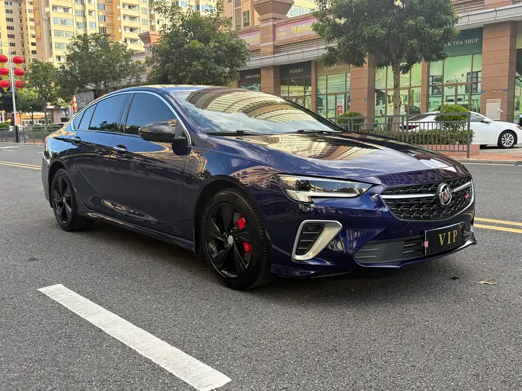 Regal GS 28 T Distinguished