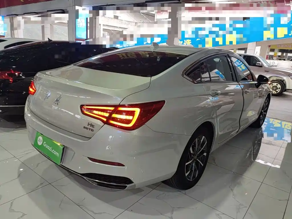 Hongqi H5 1.5 T DCT Flagship Joy