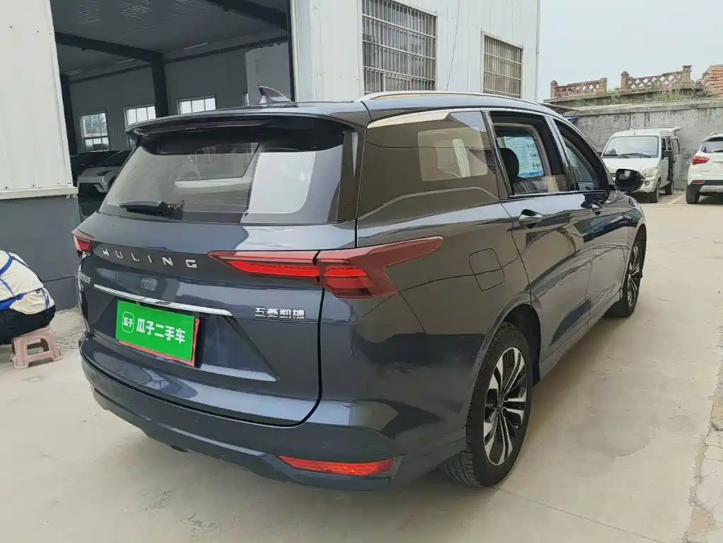 Wuling Victory 1.5 T CVT Flagship
