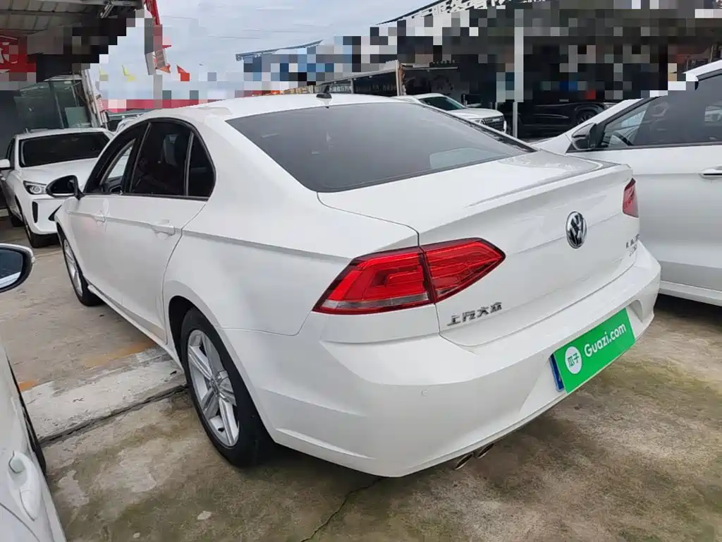 Lamando 280 TSI DSG Comfort