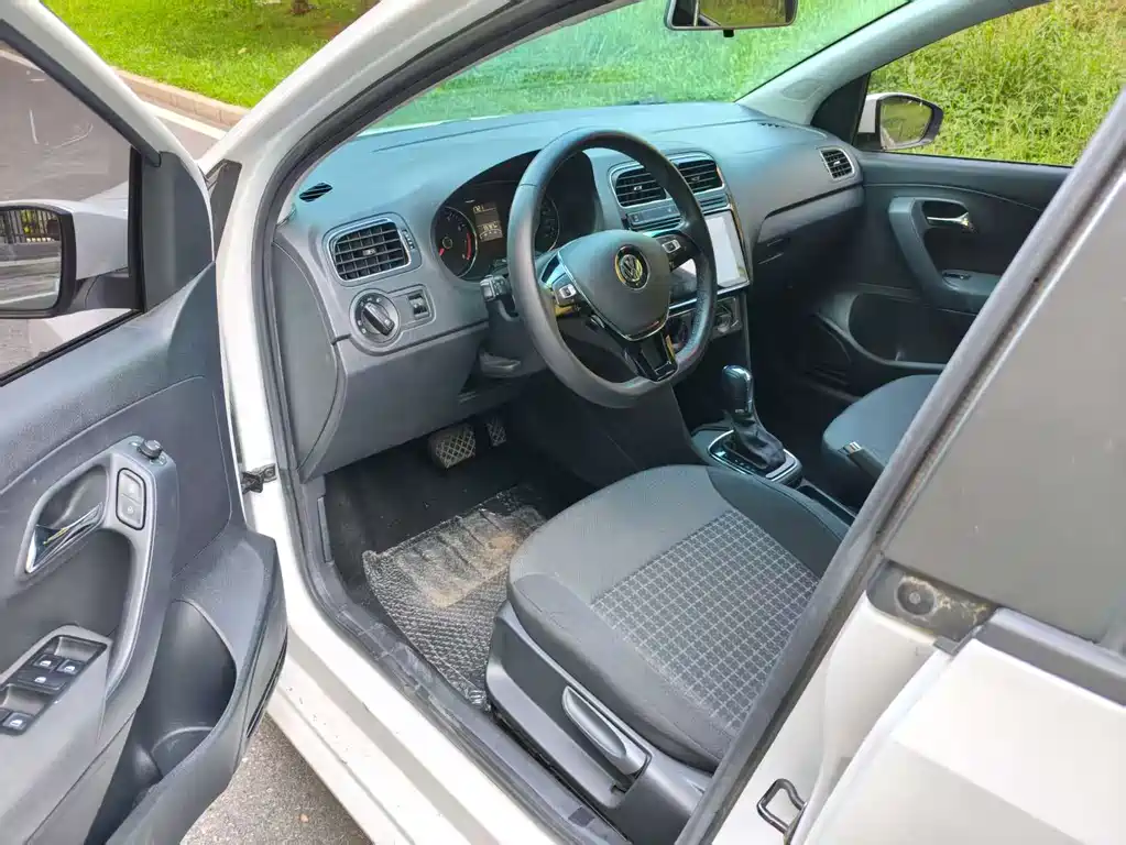 Polo 1.5 L Auto Safe Enjoyment