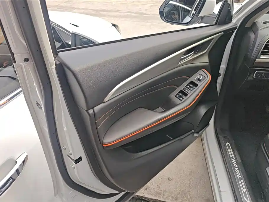 Haval F7 1.5 T 2 WD i Show