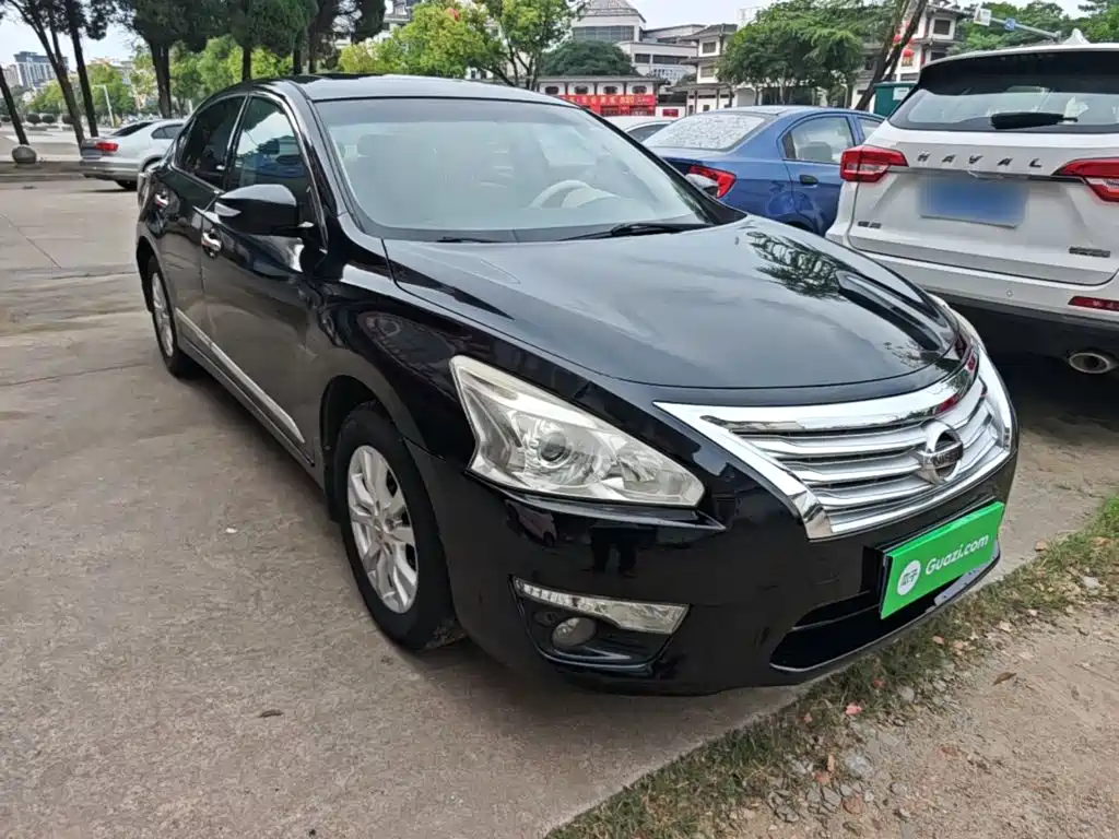 Teana 2.0 L XE Fashion