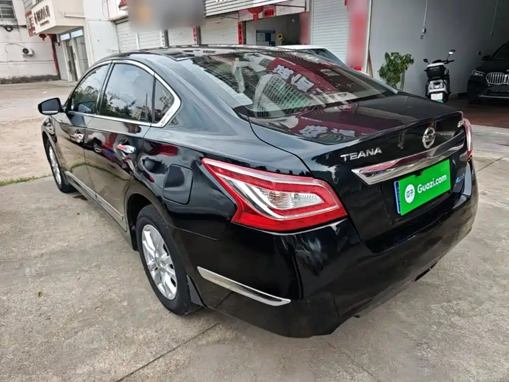 Teana 2.0 L XE Fashion