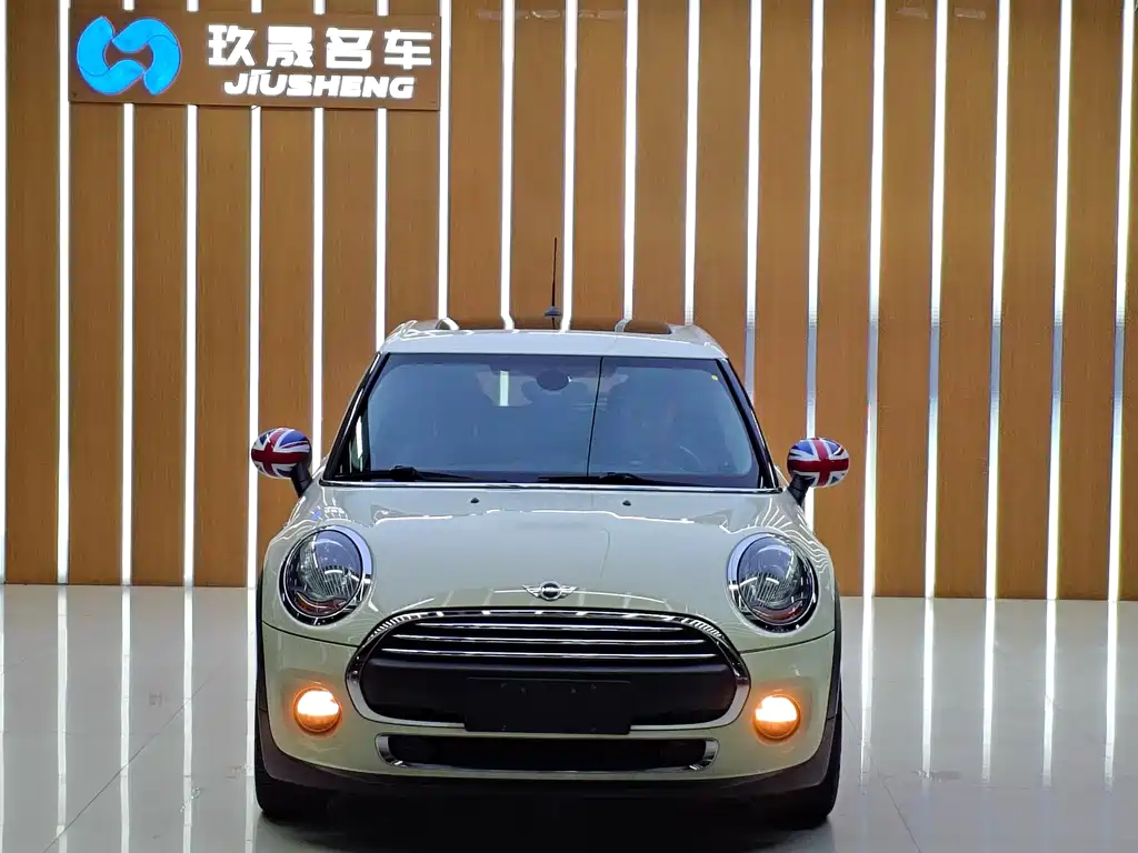 MINI 1.5 T ONE PLUS 5-door