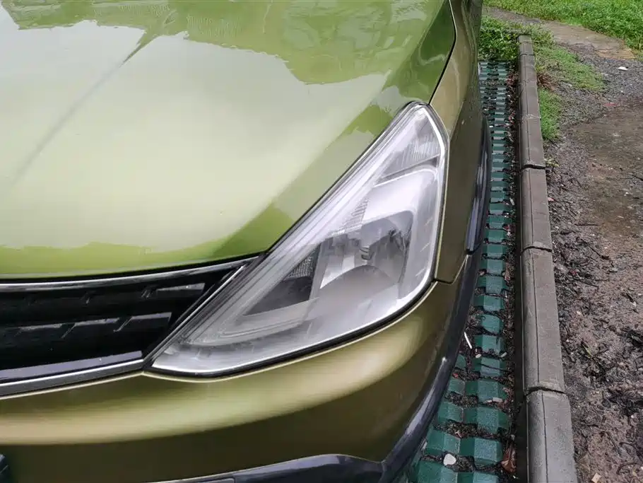 Livina 骊威 2013款 劲锐 1.6 XV CVT豪华版