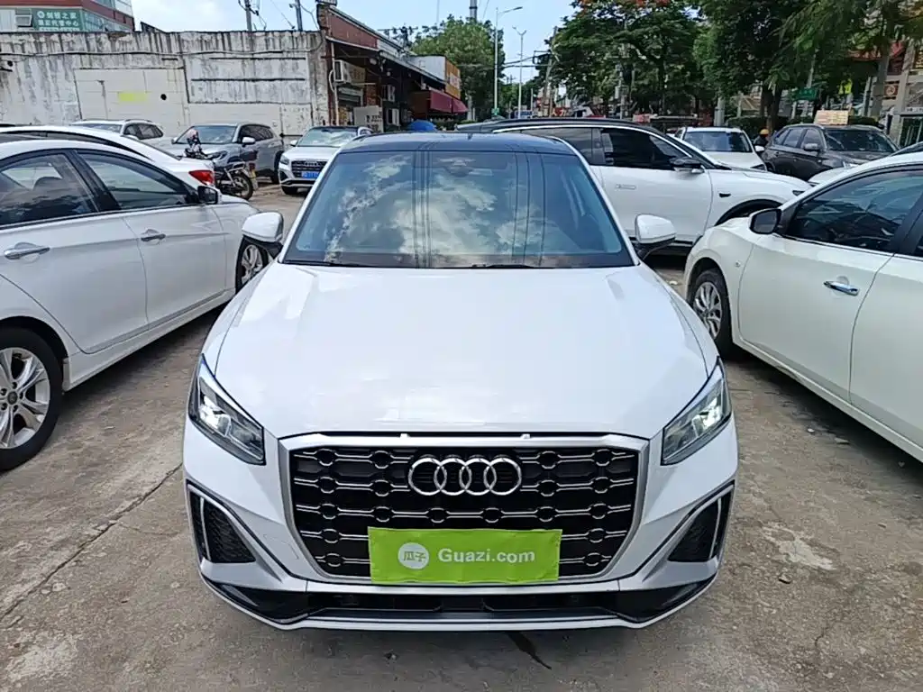 Audi Q2 L 35 TFSI Progressive Dynamic