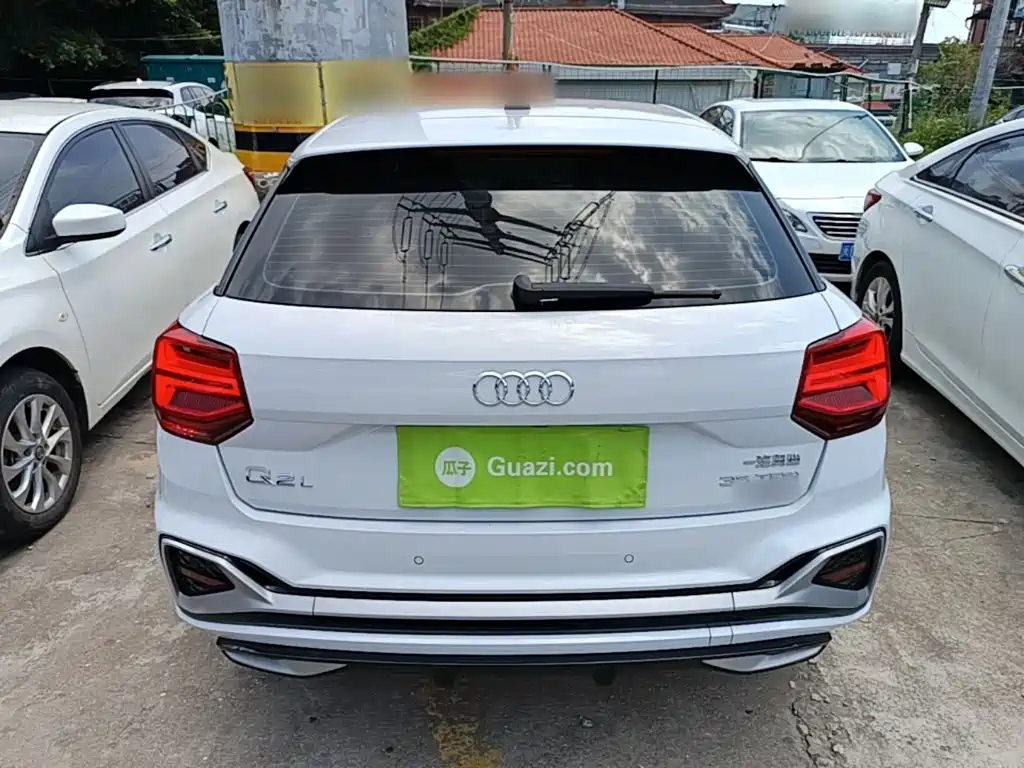 Audi Q2 L 35 TFSI Progressive Dynamic