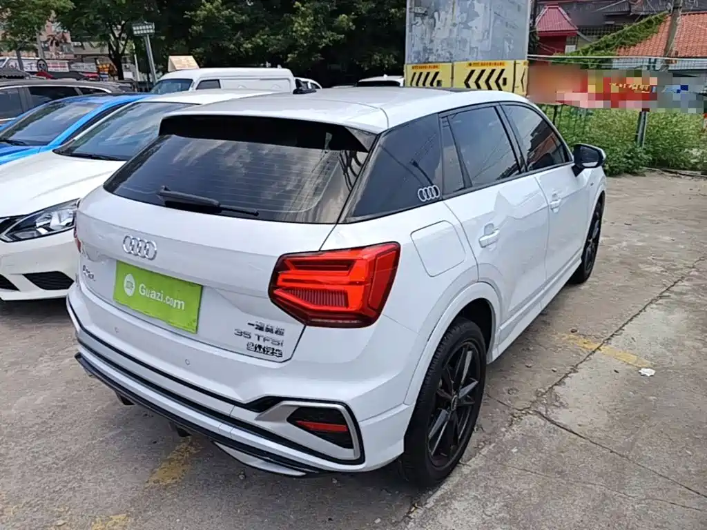 Audi Q2 L 35 TFSI Progressive Dynamic
