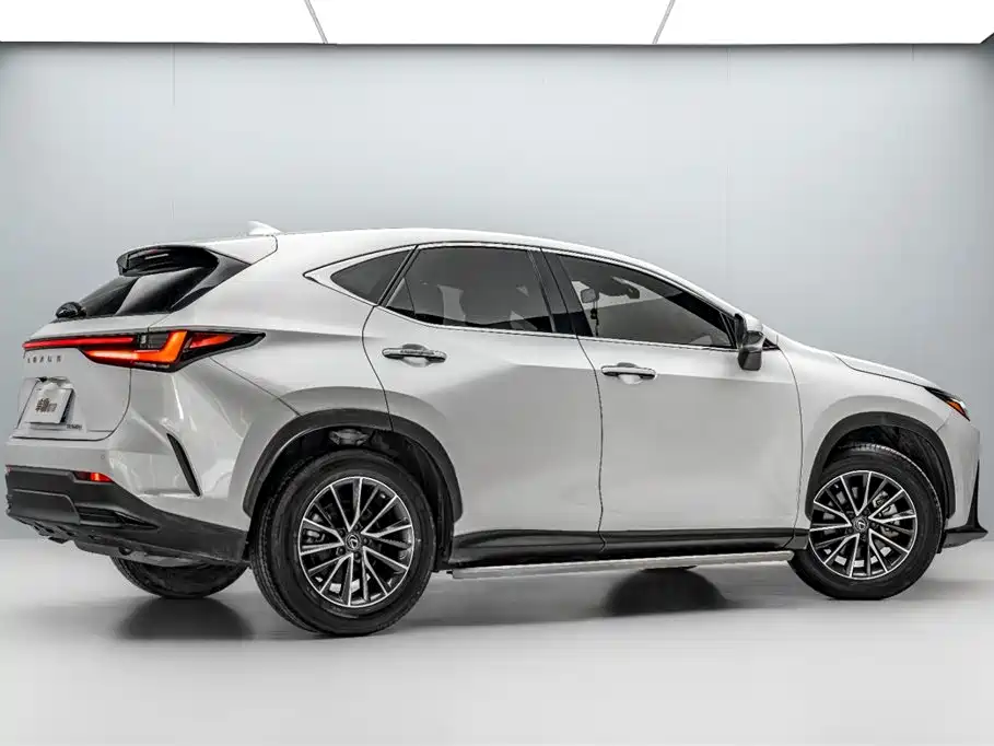 Lexus NX 260 FWD Creative Speed
