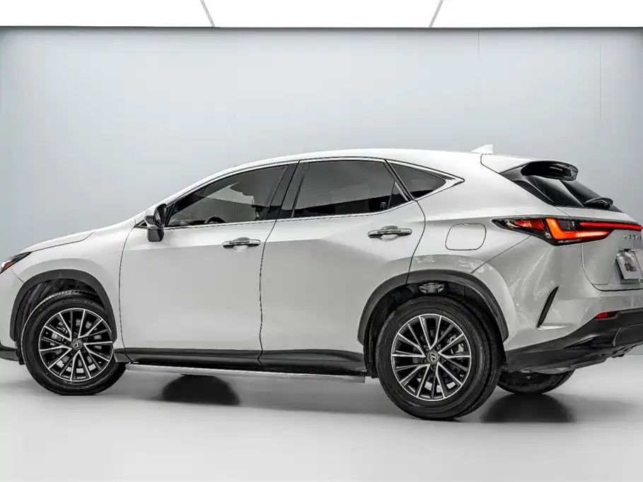 Lexus NX 260 FWD Creative Speed