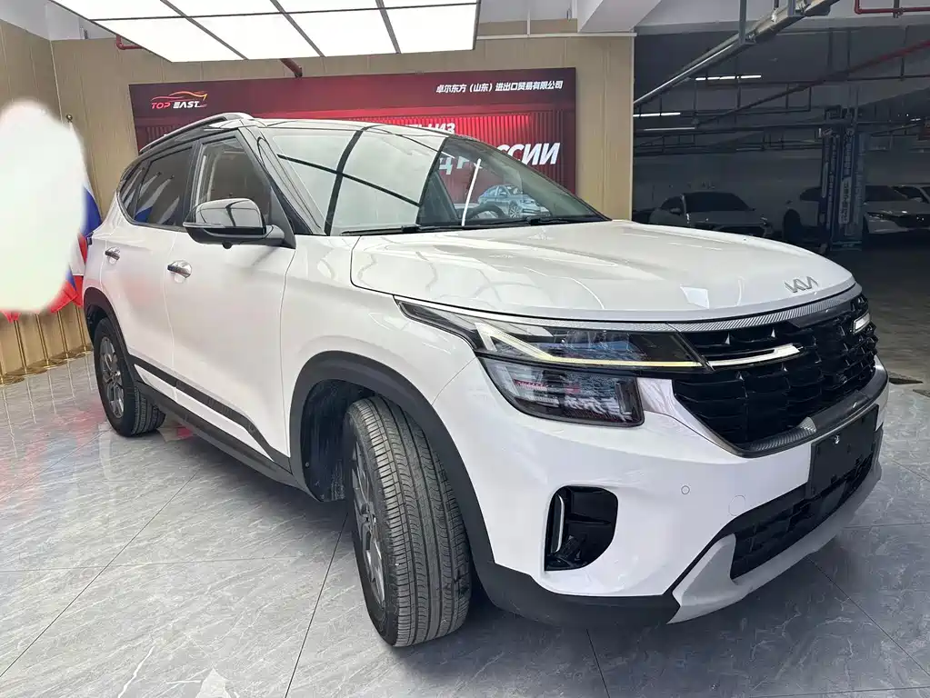 Seltos 1.5 L CVT Luxury