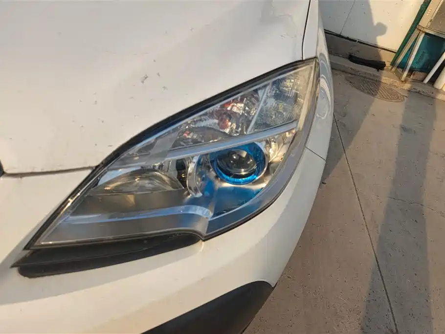 Encore 1.4 T Auto 2 WD Urban Leading
