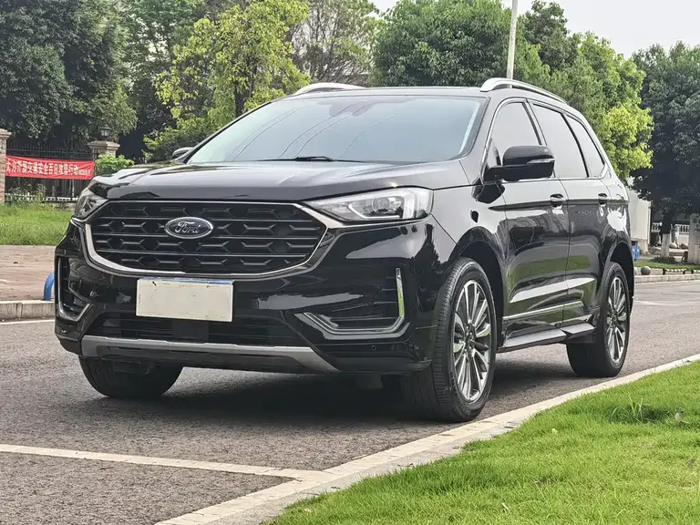 Ford Edge PLUS EcoBoost 245 2 WD Grand Sharp 7-seat