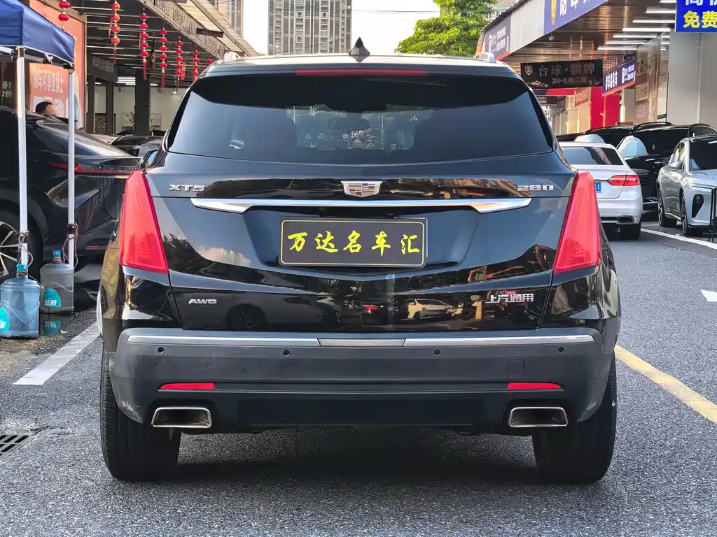 Cadillac XT5 28 T 4 WD Tech