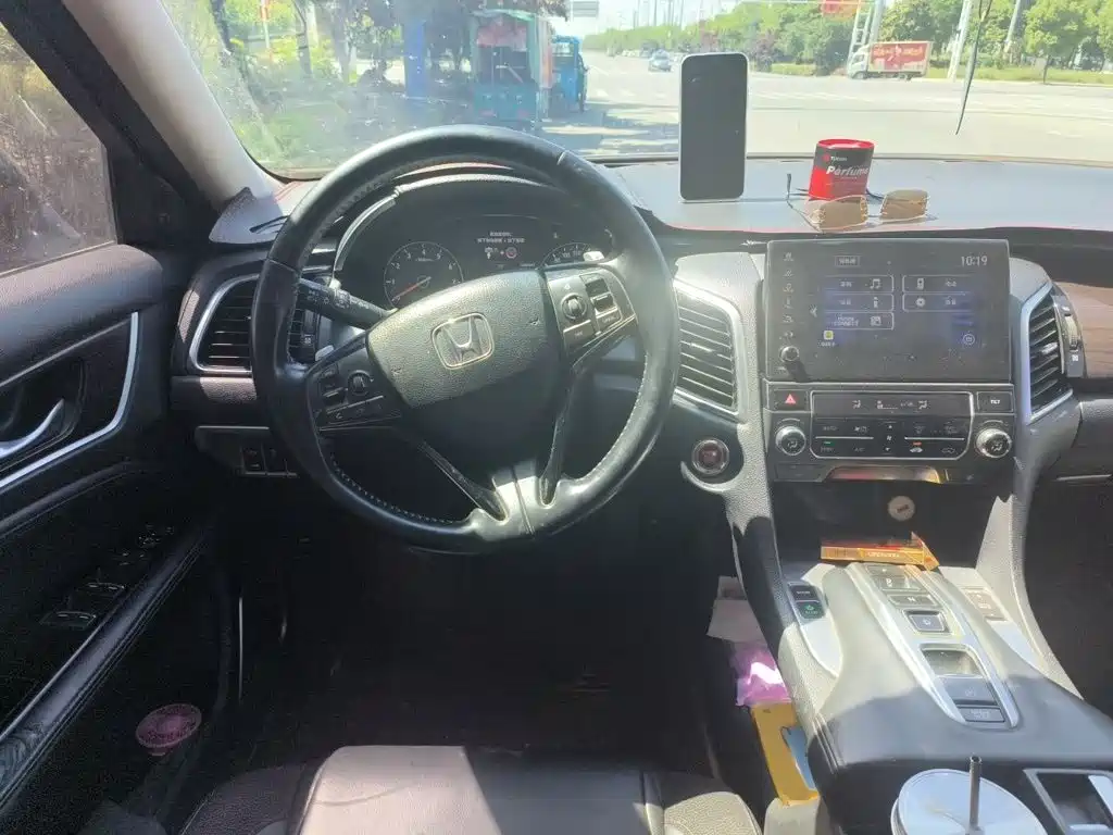 Avancier 370 TURBO 4 WD Premium