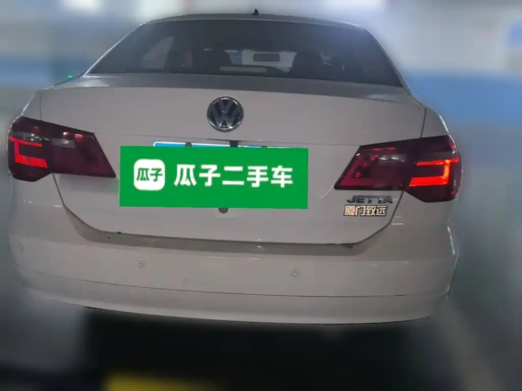 Jetta 1.6 L Manual Fashion