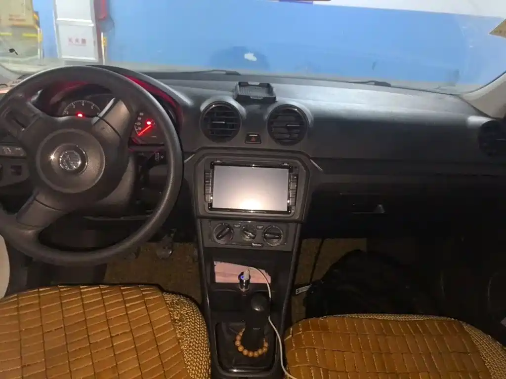 Jetta 1.6 L Manual Fashion