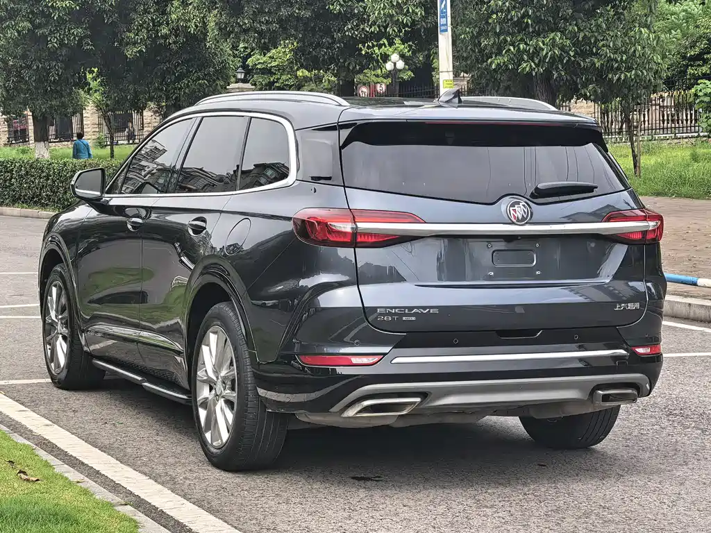 Enclave 28 T 4 WD Distinguished