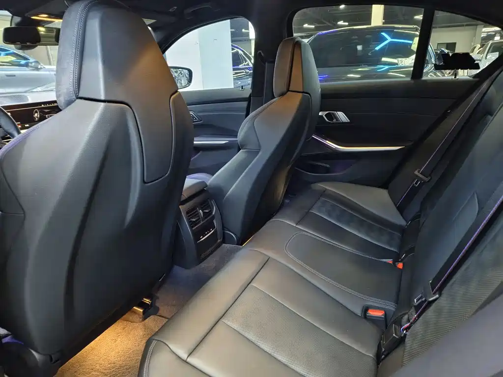 BMW M3 M3 4-door Sedan M xDrive Thunder