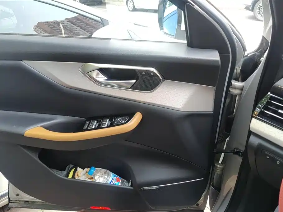 BAIC X7 1.5 TD DCT Premium Leading