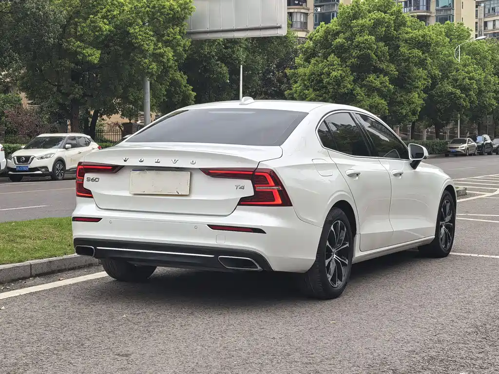Volvo S60 T4 Smart Ease Luxury