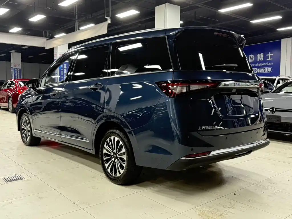 Wuling Jiachen 1.5 T CVT Premium Flagship