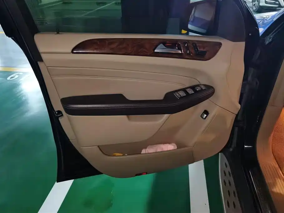 Mercedes-Benz M-Class ML 400 4 MATIC Dynamic