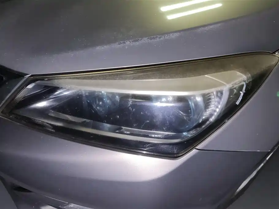 Yuexiang V7 1.6 L Auto Pleasure CN-V