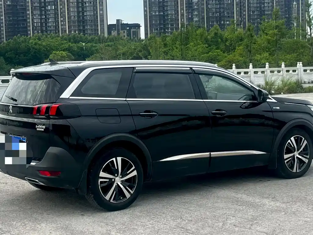 Peugeot 5008 350 THP 7-seat Elite