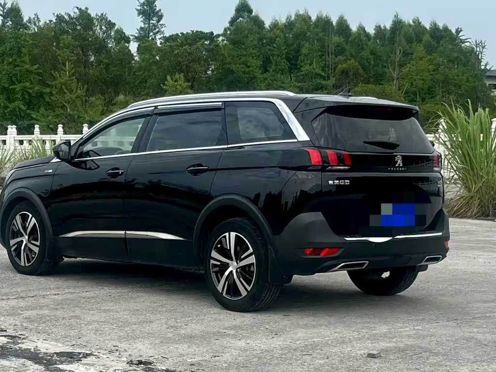 Peugeot 5008 350 THP 7-seat Elite