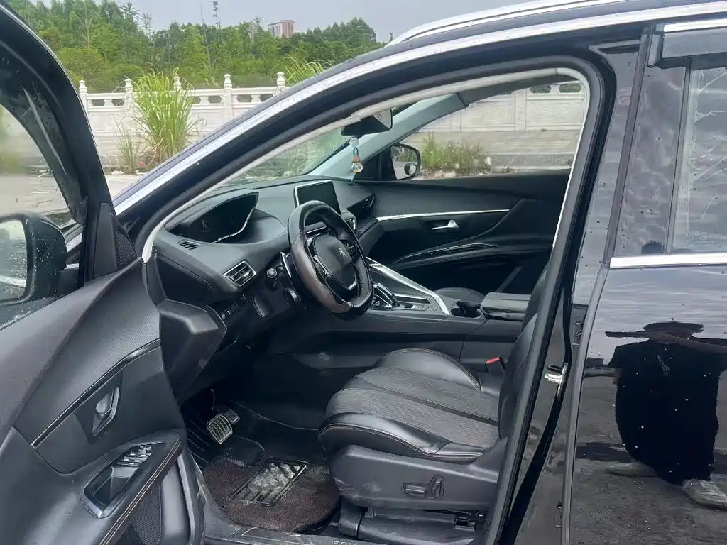 Peugeot 5008 350 THP 7-seat Elite