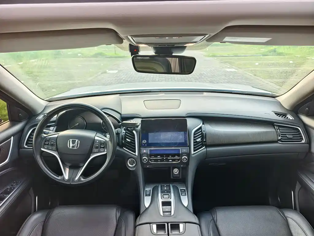 Avancier 370 TURBO 2 WD Luxury