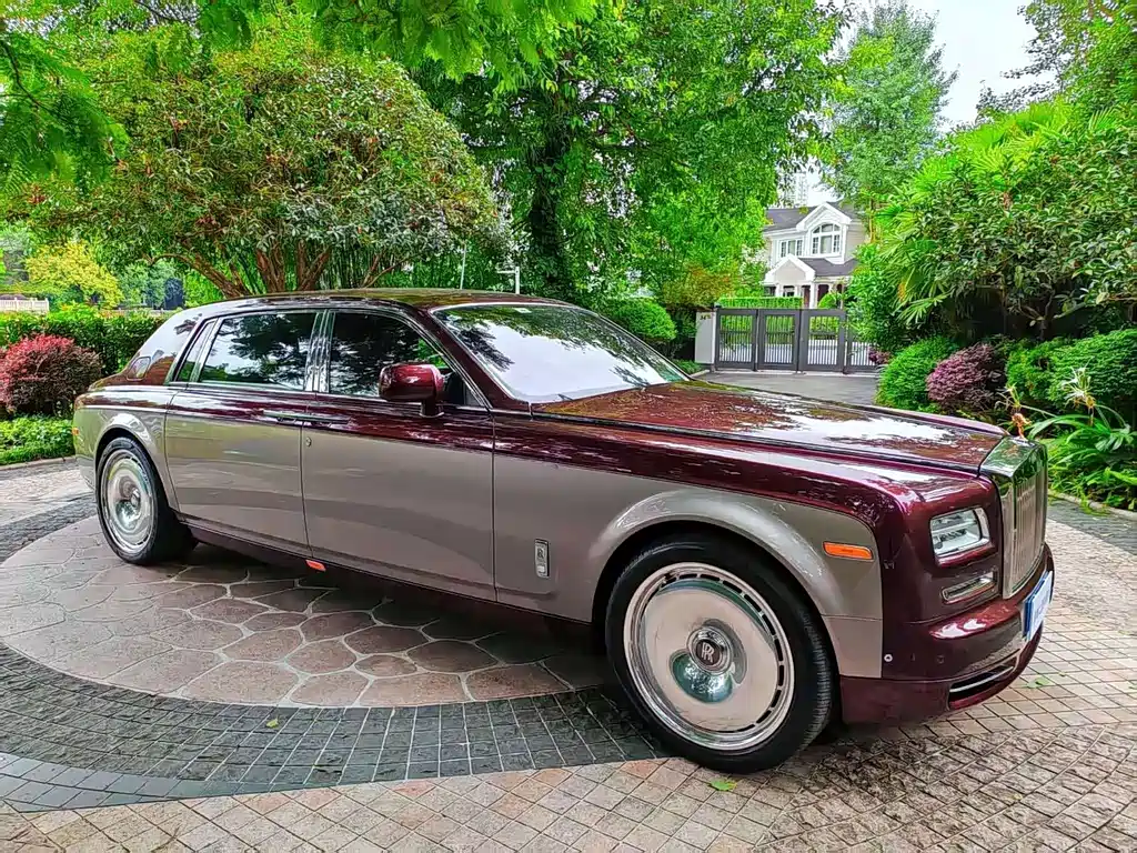 Phantom 6.7 L Extended EWB