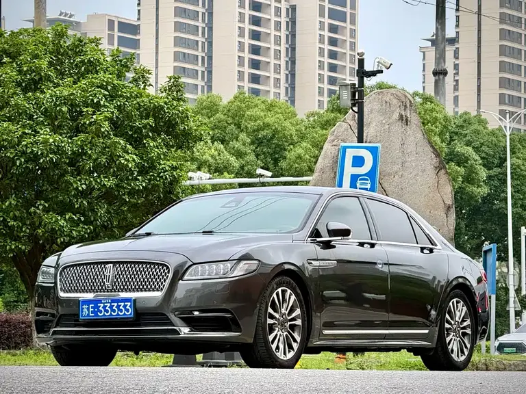Lincoln Continental 3.0 T 4 WD Honor Shine